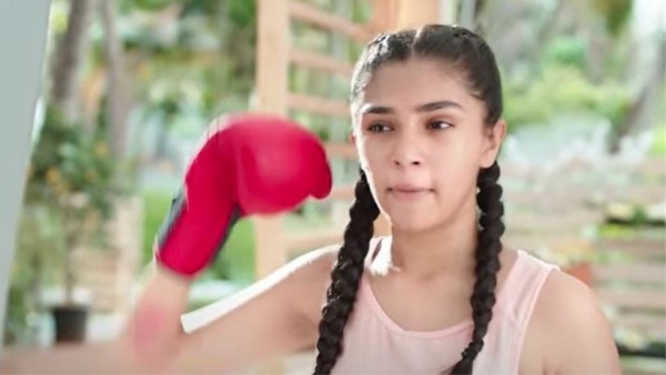 ప్రస్తుతం ఆ సినిమాలతో బిజీగా..