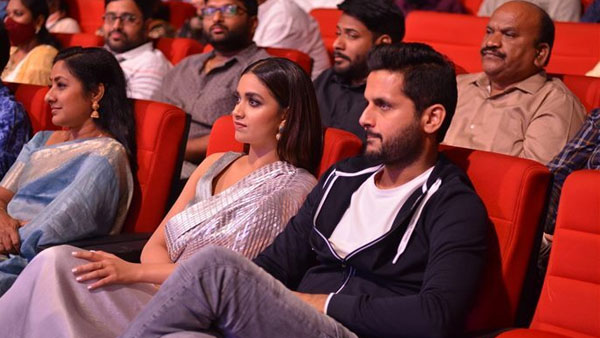 కీర్తి సురేష్ మహానటి కాదు...