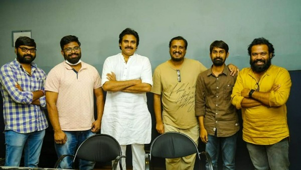 చిత్ర యూనిట్‌తో సన్నిహితంగా ఫోటోలు