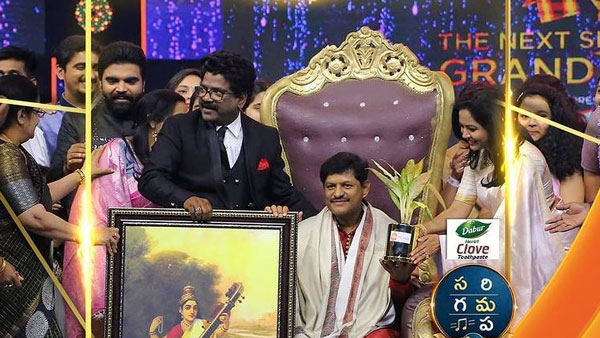 కొత్త సింగర్లను వెలికి తీసుకొచ్చే షోగా ప్రారంభం