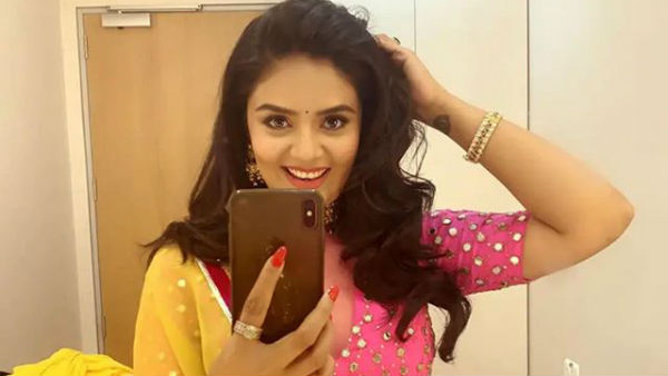 మీరు మూడూ ఒకేలా ఎందుకు చేశారని అడిగి