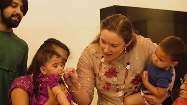 నవిష్క హల్చల్..