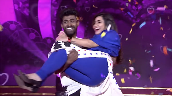 అలా వైరల్..