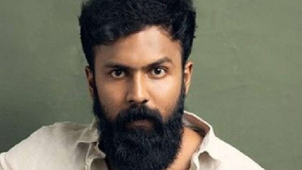 కొద్ది రోజులుగా రోడ్లపైనే అంబులెన్స్‌తో