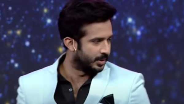 ‘ఎవరు నువ్వు.. గాడిద.. పబ్బులు పార్టీలు'