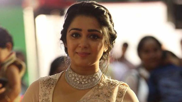 ఛార్మి నిర్ణయం మీద మిశ్రమ స్పందన