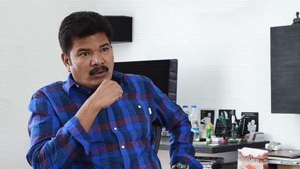 ఆమె కేవలం డైలాగ్స్ మాత్రమే అందించారు