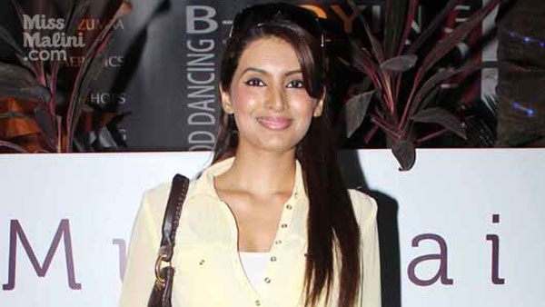 బాలీవుడ్‌లో నిలదొక్కుకోవాలనే ప్రయత్నంలో