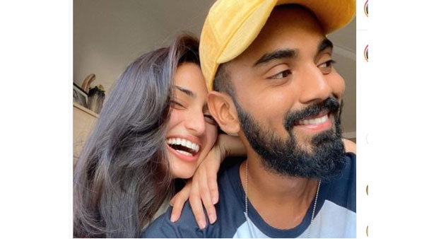 ఆ పరిచయమే ప్రేమగా మారి