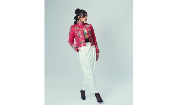 అందులోనే ఫుల్ బిజీగా.. అన్నీ చెబుతోంది