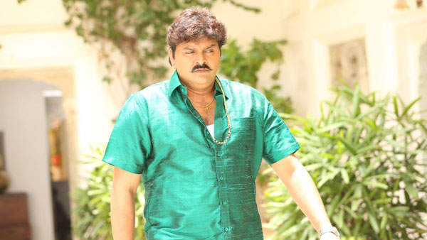 షూటింగ్ లో చెంప మీద కొట్టేశారు