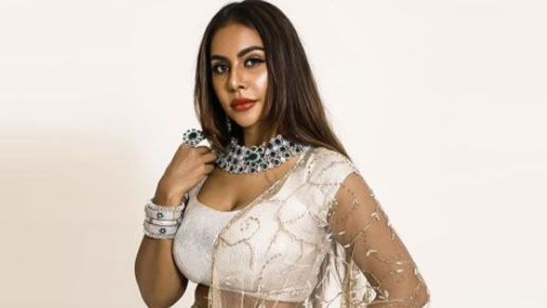 అయినా పవన్ ని వదలట్లేదు