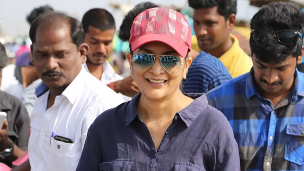 ఆమె దర్శకత్వంలో కూడా