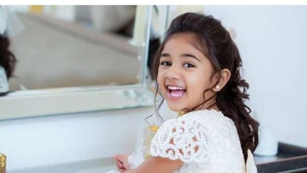 తండ్రి కోసం దోశ వేసిన అర్హ