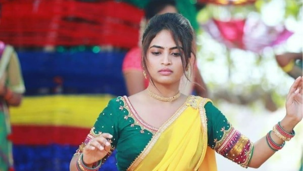 జాబ్ వదిలేసి మరీ