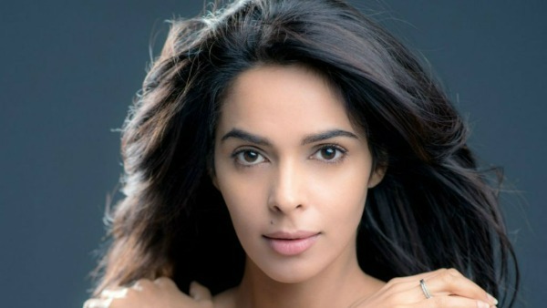 బోల్డు సీన్స్ చేస్తుంటే ఆ ఫీలింగ్ వచ్చేదని