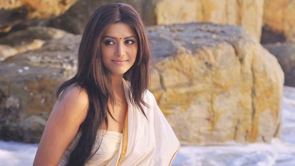 అక్కడ మాత్రం బిజిగానే ఉంది