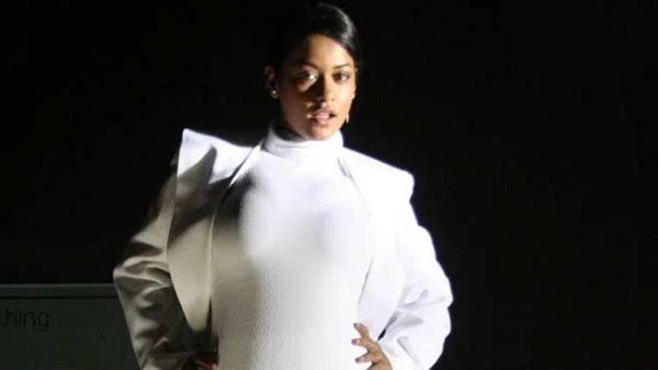 హీరోయిన్లపై ముమైత్ సంచలన వ్యాఖ్యలు