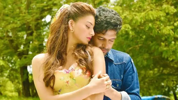 ఊర్వశి రటేలా ఫెర్ఫార్మెన్స్