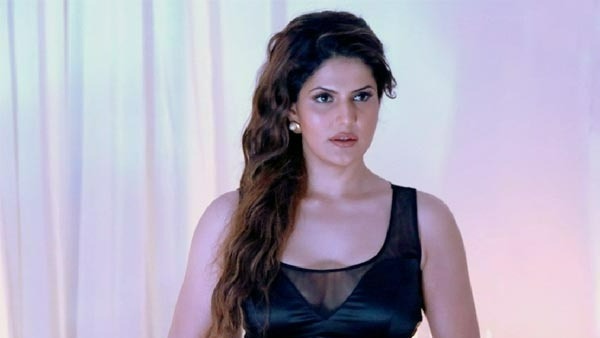 స్వలింగ సంపర్కురాలిగా 