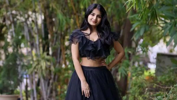 వాళ్ళ దృష్టిలో పడేందుకు