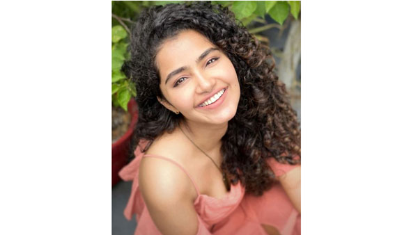 తొలిసారి అలాంటి ఫొటోలు షేర్