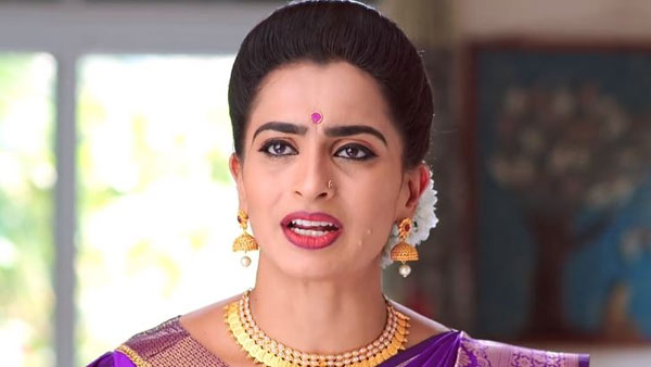 మోనిత గోతికాడ నక్కలా...