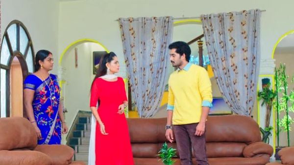 సౌందర్యకు షాకిచ్చిన మోనిత