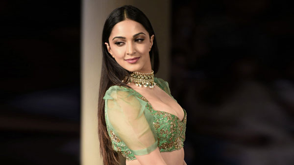 బాలీవుడ్ లో బిజీ