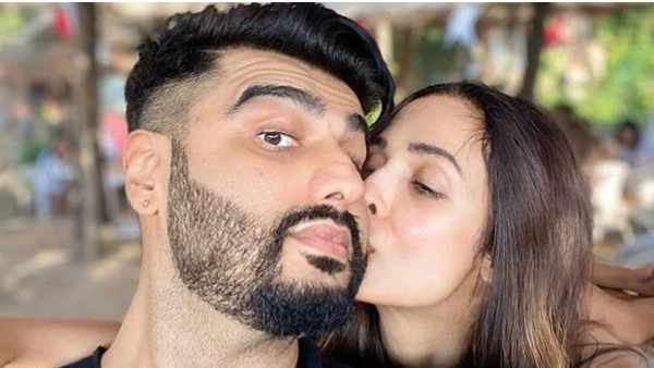 చిన్నోడైన హీరోతో డేటింగ్ చేస్తోందిగా