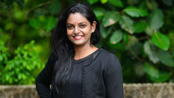  తెలుగింటి ఆడపడుచు... ఫ్యాన్ బేస్