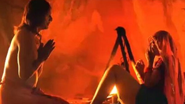 న్యూడ్ క్లిప్పింగ్ లీక్‌తో