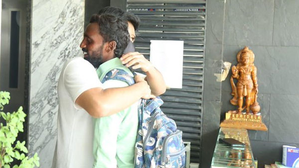 ఇంటి అడ్రెస్ తెలియక