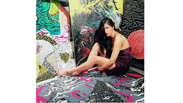 అక్కడ ఏడాదిగా... కలిసే ఉంటోంది