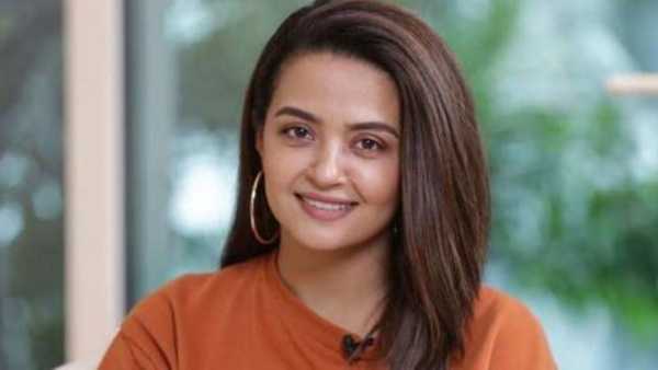 నీ శరీరంలో ప్రతీ అంగుళం...