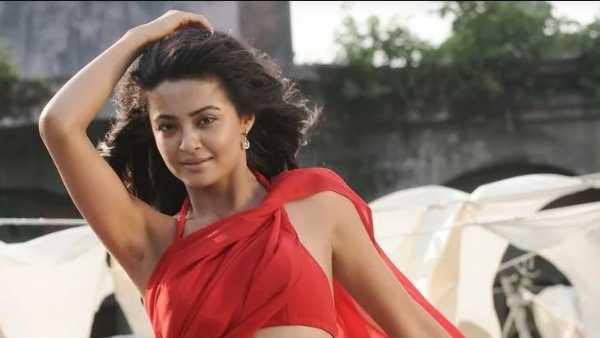 జాతీయ అవార్డు పొందిన దర్శకుడు అలా