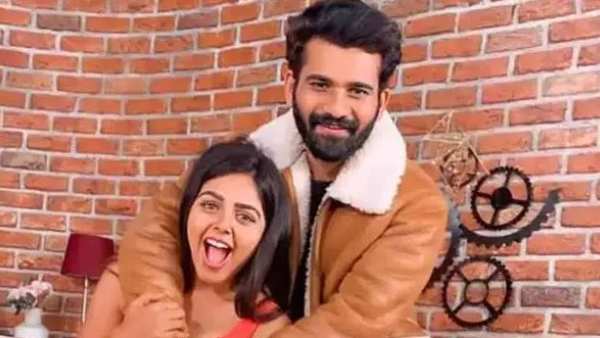 అలా కలిశారు.. ప్రేమలో పడ్డారు