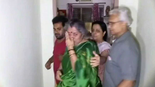 ప్రాబ్లం ఏమిటనేది నాకు చెప్పలేదు.