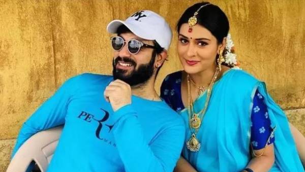 ప్రియుడి గురించి లీక్.. అతడితో సందడి