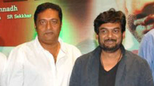 బ్యాక్ గ్రౌండ్ లో పూరి జగన్నాథ్