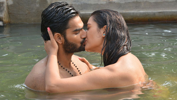 సాంగ్స్ తోనే భారీ హైప్