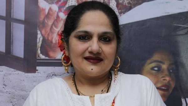 బతుకు రోడ్డుపైకి రావడంతో