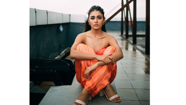 న్యూ లుక్ తో షాక్ ఇచ్చిన షాలిని