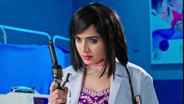 ఆందోళనలతో కార్తీక్..