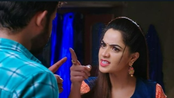 అరేయ్ రాస్కేల్ అసలు రూపం ప్రదర్శించిన మోనిత