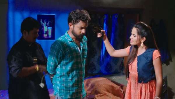 దీప ఆచూకీ తెలియక కంగారులో