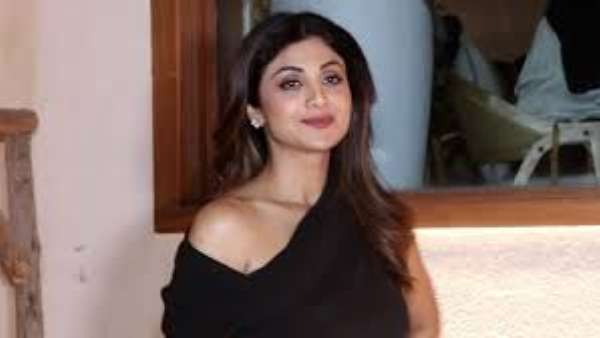 మూడు గంటల పాటు