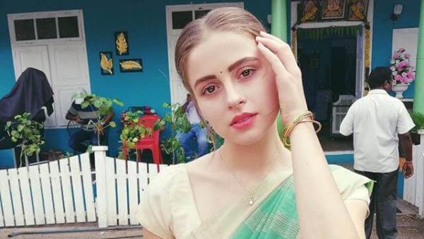 ఉరి వేసుకొని