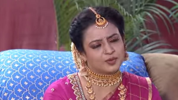 పిల్లికళ్ళ పాప