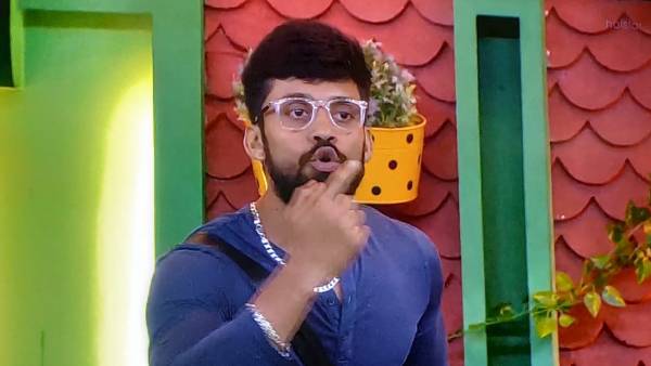 నీవు నటిస్తున్నావు అంటూ నటరాజ్ మాస్టర్